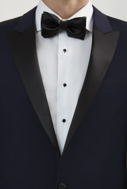 Close view on the Adoro Deluxe navy tuxedo peak lapel
